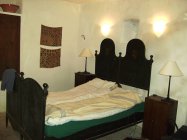 Neue Nische in der Schlafzimmerwand mit historischer Anmutung